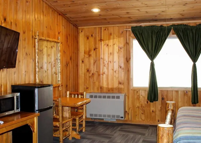 Boulder Inn Inn *