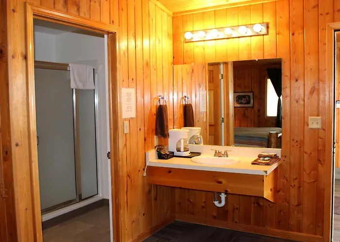 Boulder Inn *